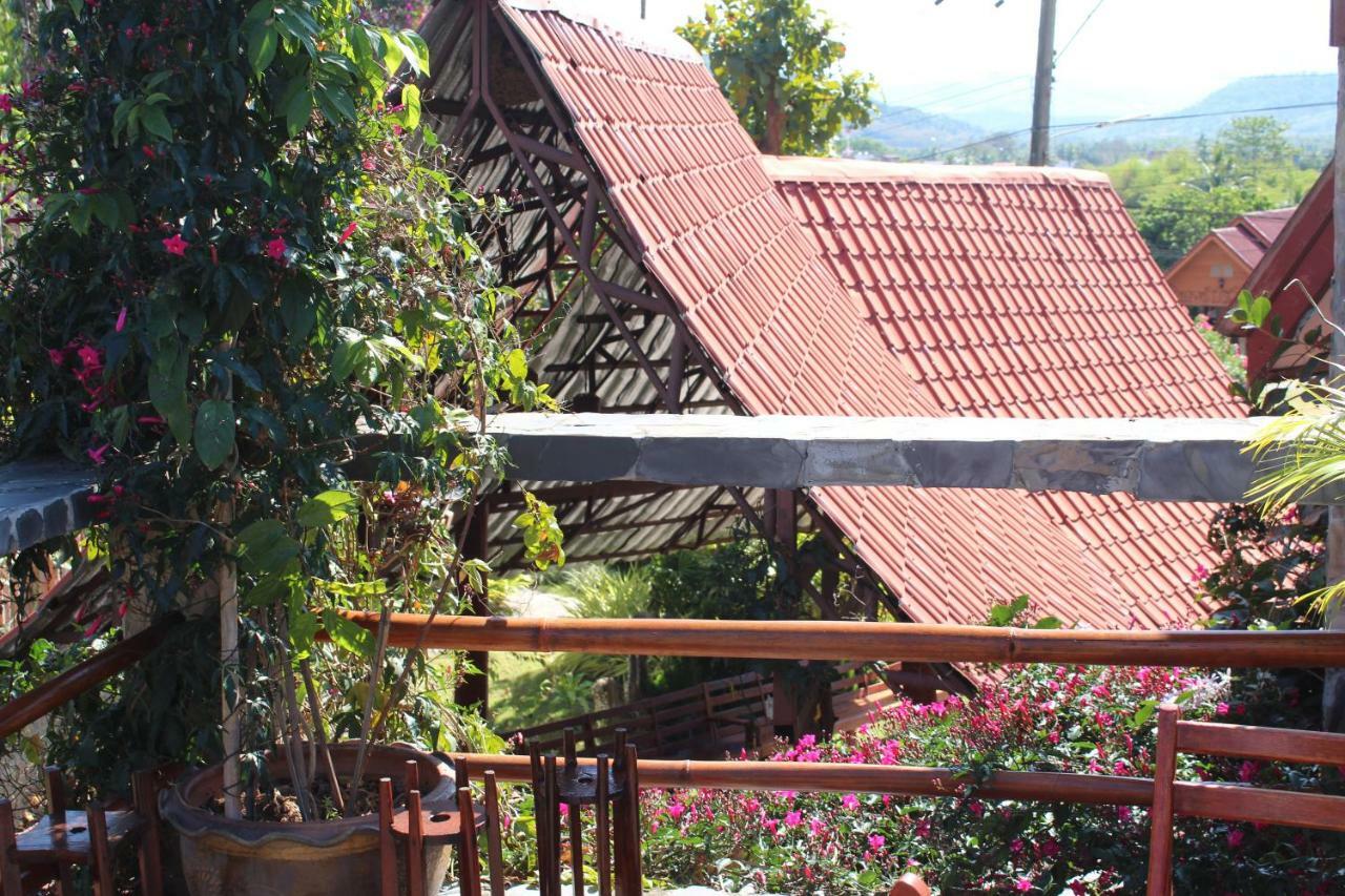 Phuphet Hill Resort Пу Руа Екстериор снимка